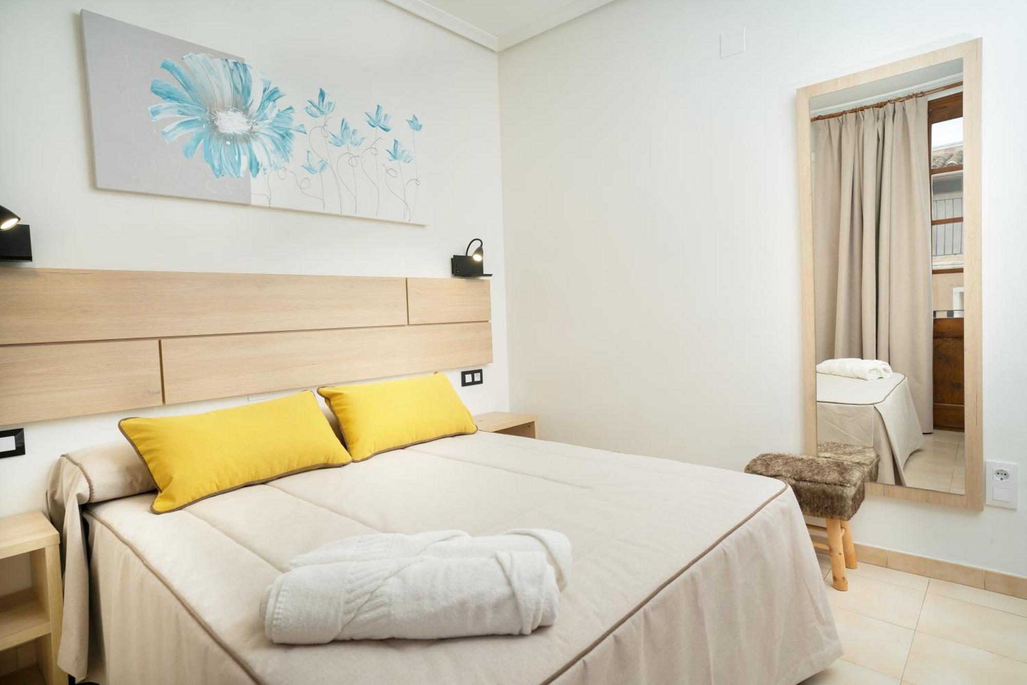 Hotel La Perdi Sant Mateu Buitenkant foto